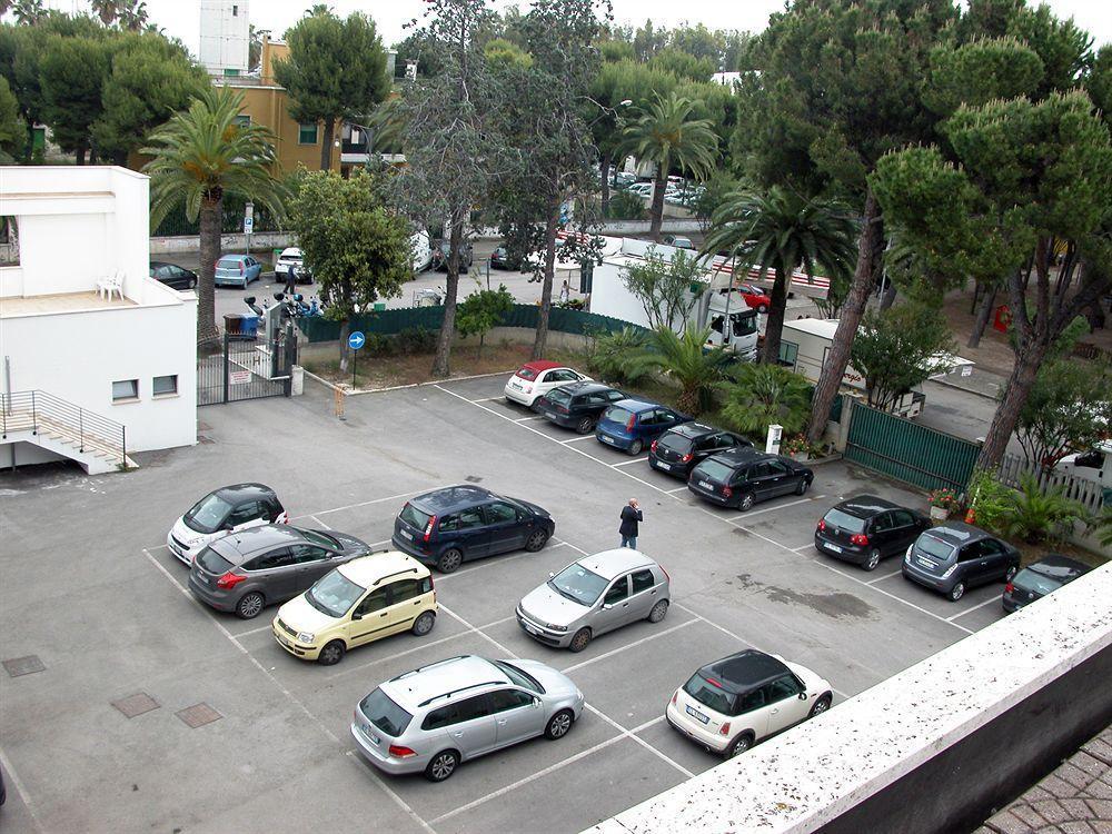 Hotel Calabresi San Benedetto del Tronto Exterior foto