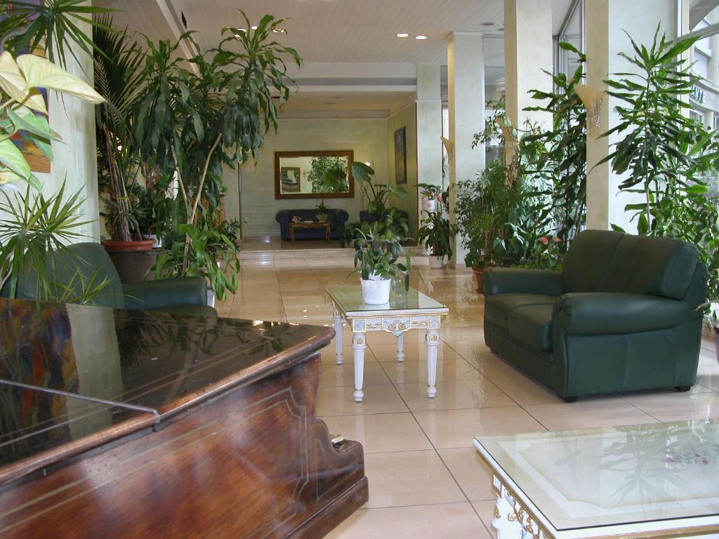 Hotel Calabresi San Benedetto del Tronto Exterior foto