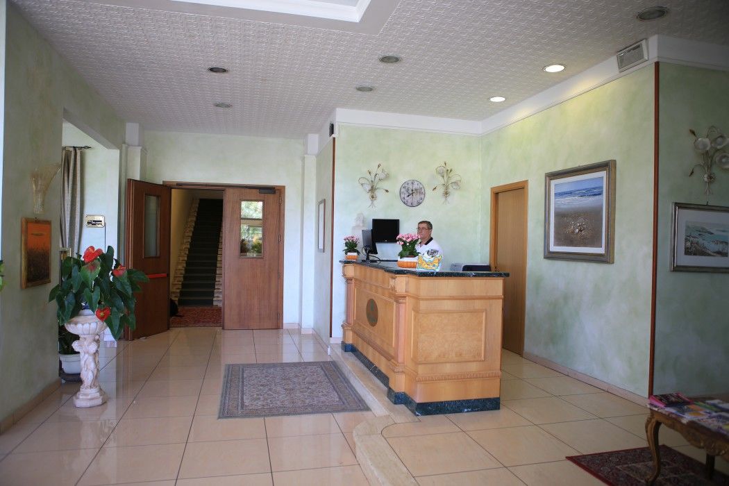 Hotel Calabresi San Benedetto del Tronto Exterior foto